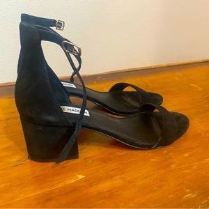 Like new low block heel sandal